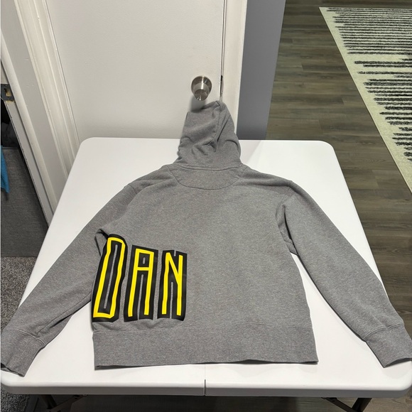 Men’s Jordan Hoodie (medium) - Picture 10 of 10